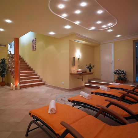 Hotel Antonius Лех ам Алберг Екстериор снимка