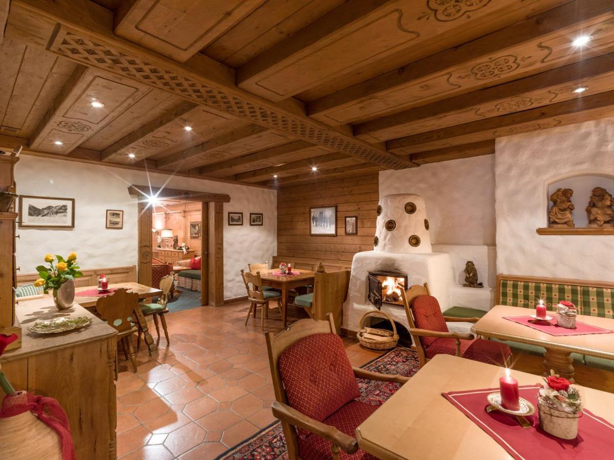 Hotel Antonius Лех ам Алберг Екстериор снимка