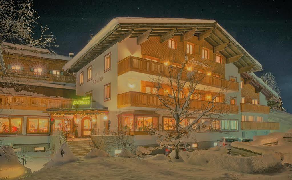 Hotel Antonius Лех ам Алберг Екстериор снимка