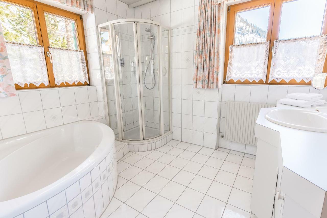 Hotel Antonius Лех ам Алберг Екстериор снимка