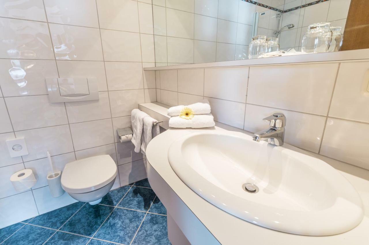 Hotel Antonius Лех ам Алберг Екстериор снимка